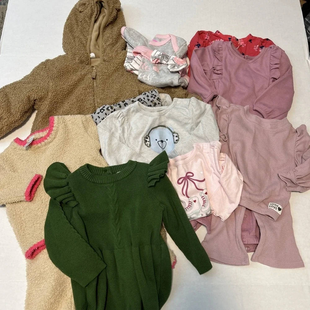 Lot of 9 Winter 6-9 Mo Baby Girl Clothes 15 Total Pieces B138